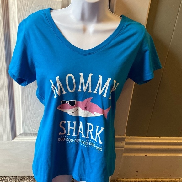 Port and Company Tops - Mommy shark tee shirt NWOT
